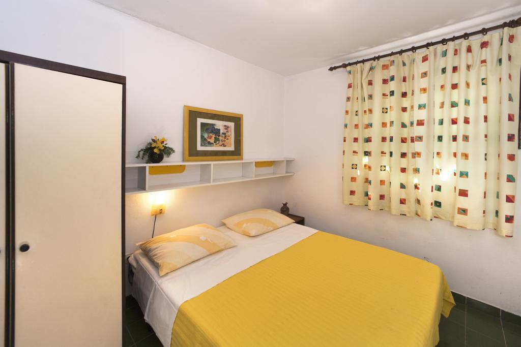 Apartments Mladenka Poreč Quarto foto